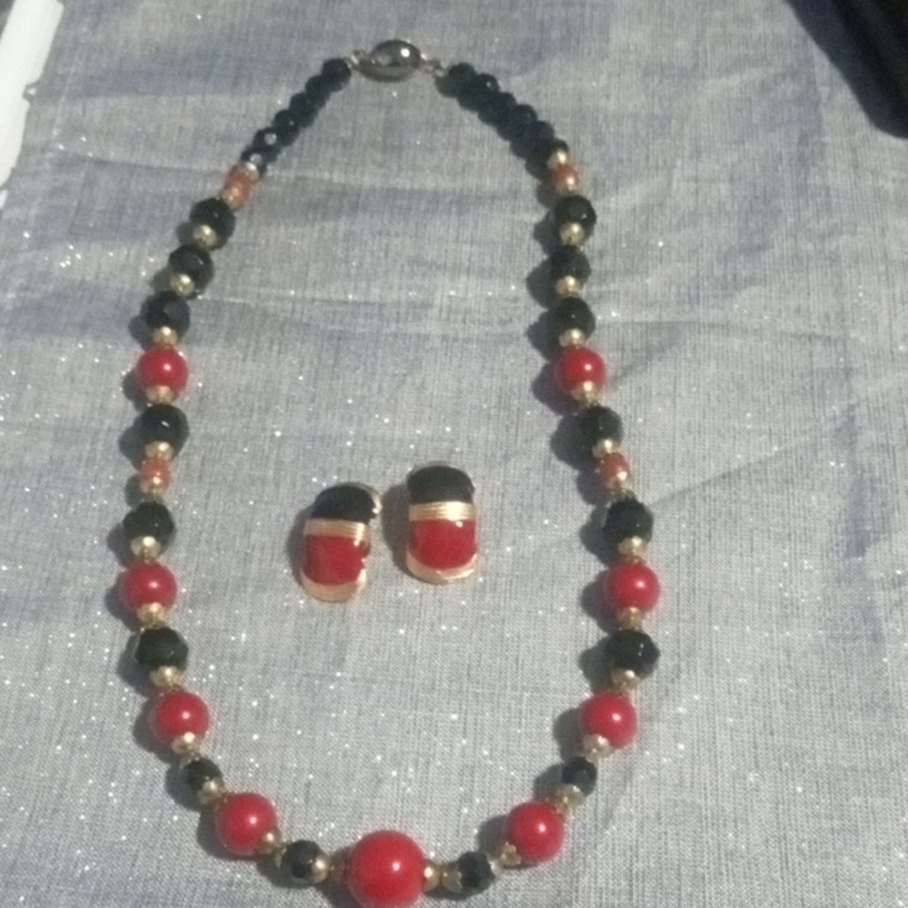Gay Boyer Vintage Clip On Earrings And Other Necklace